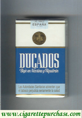 Ducados Bajo En Nicotina Y Alquitran blue and white cigarettes soft box