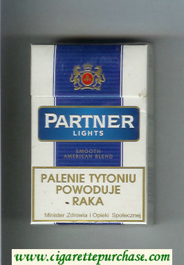 Partner Lights Smooth American Blend cigarettes hard box